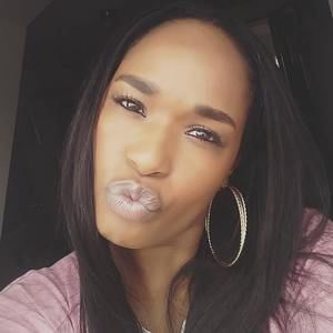 Meet your Posher, Chandra